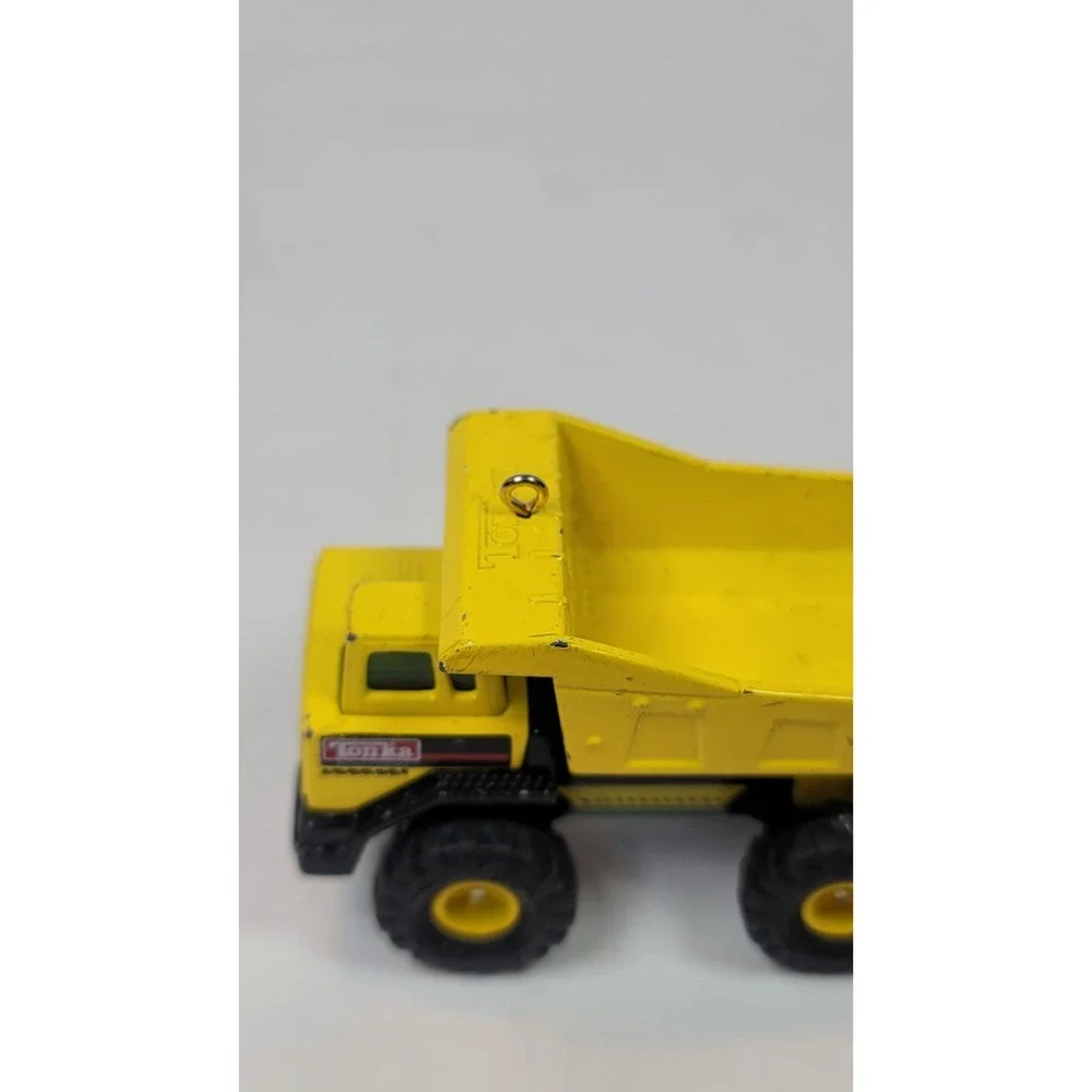 TONKA Mighty Dump Truck Hallmark Keepsake Christmas Ornament Die Cast Metal 1996